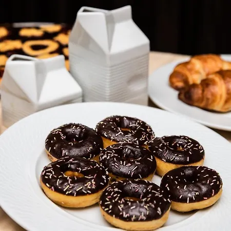 Ξενοδοχείο Modena Μπελάρια-Ιτζέα Μαρίνα