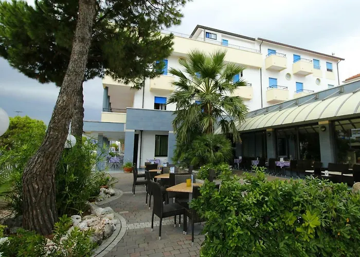 Modena Hotel 3*